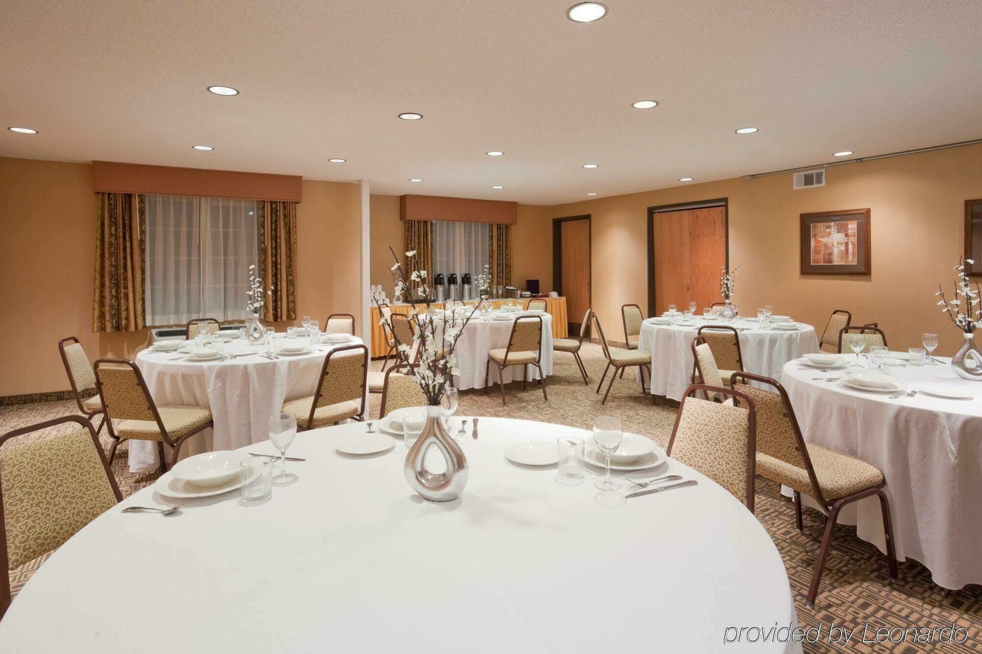 Holiday Inn Express Hotel & Suites Livermore By Ihg Restaurant bilde